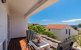 Apartment Tonka *Balcony & Partial Seaview!